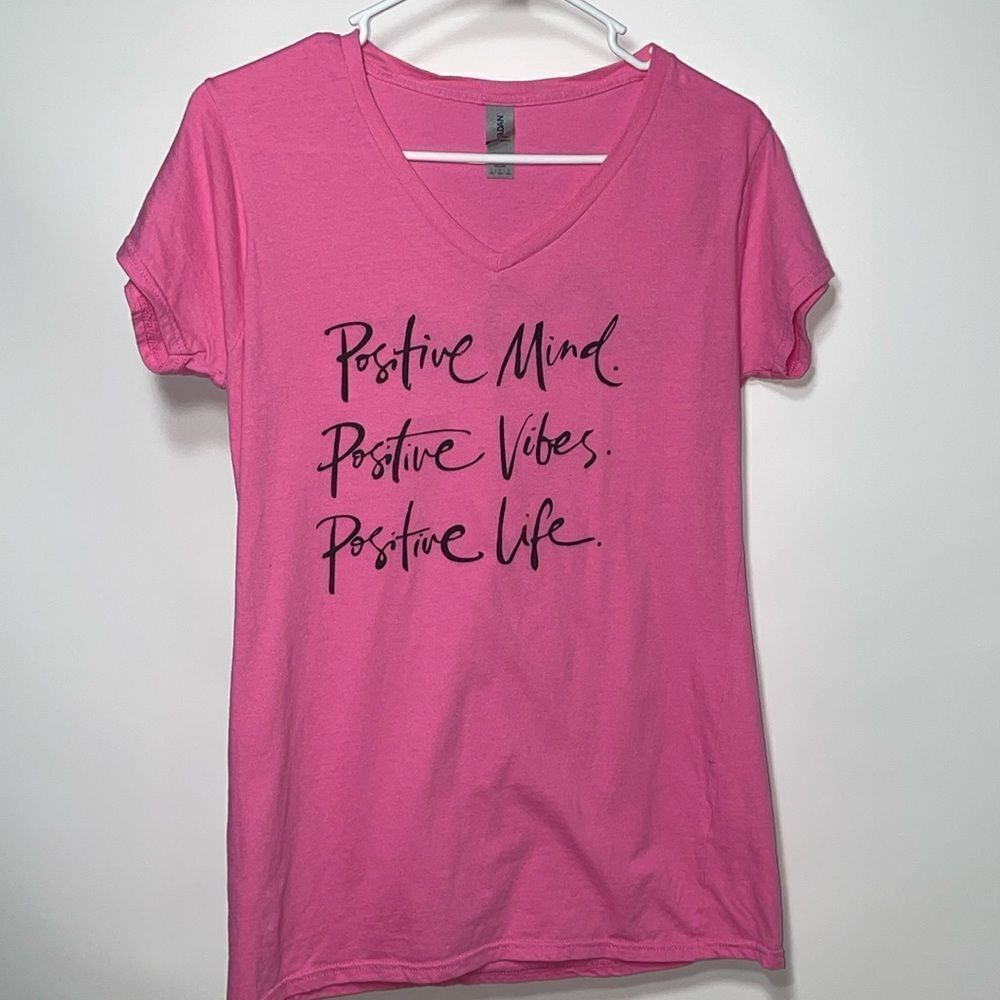 Gildan graphic tee